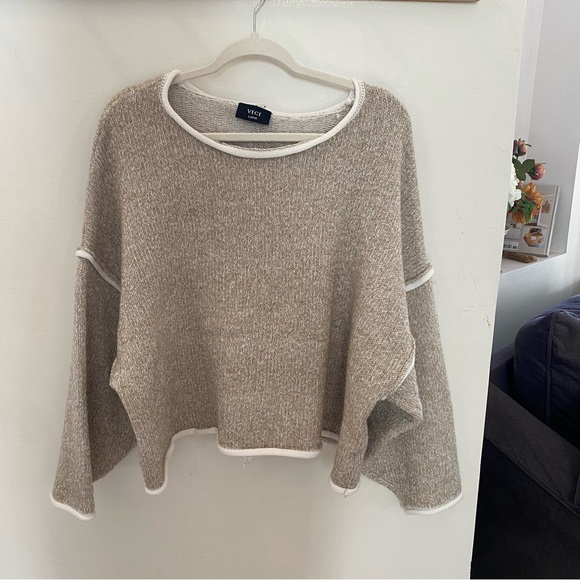 Vici Gray and White Oversized Crew Neck Sweater - Picture 1 of 3